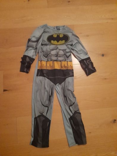 Dress up Batman costume