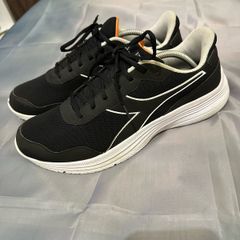 Diadora trainers