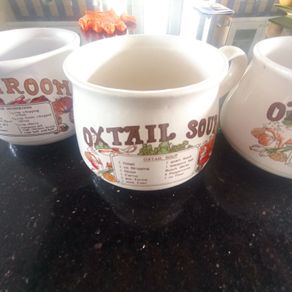 Ceramic recipe soup bowls