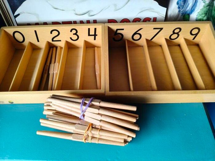 Montessori Spindle Box