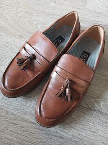 slip on shoes SIZE 6