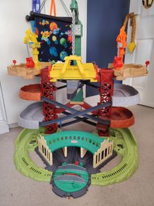 Thomas & Friends Track Set Trains & Cranes Super Tower