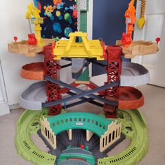 Thomas & Friends Track Set Trains & Cranes Super Tower