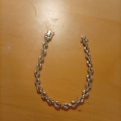 gold bracelet
