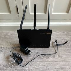 ASUS RT-AC68U Dual-Band Gigabit WiFi Router