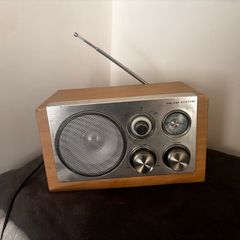 Vintage replica radio