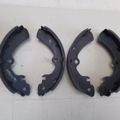 Suzuki SJ 410 1.0 Brake Shoes.