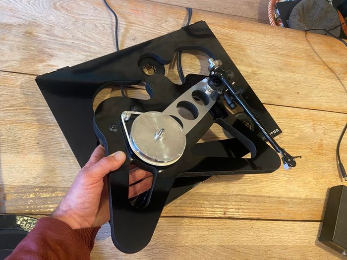 Rega RP8 Planar 8 Turntable with RB808 Tonearm and TTPSU Speed Control Power Supply Unit