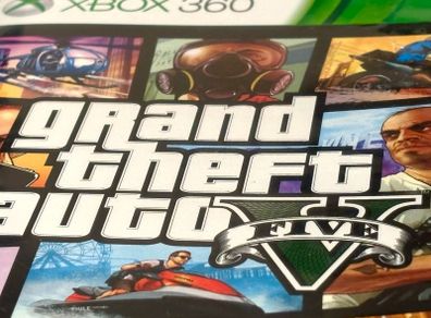 GTA 5 for XBOX 360 - Boxed with Map