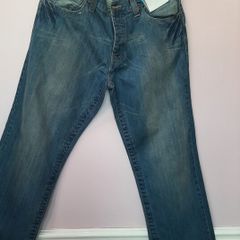 New mens jeans w34x32 tag attached