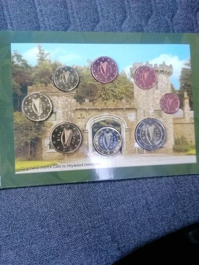 2005 Ireland Euro Coin Set