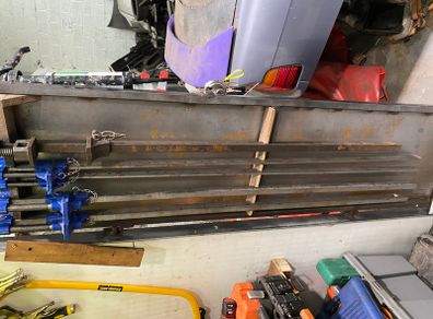 Sash / T-bar clamps