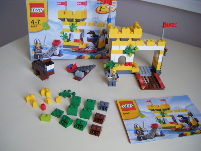 LEGO Castle drawbridge 6193