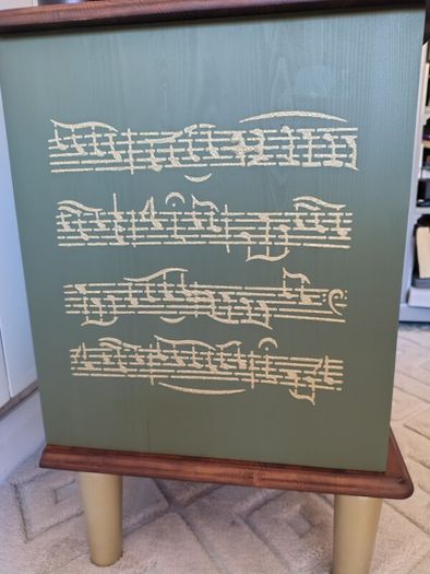 Cabinet for vinyl records storage