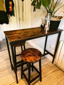 breakfast table