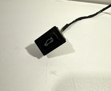 BMW3 5 6 7 Series E87 E90 F10 Trunk Unlocking Boot Open Switch 6921846 A1l1b620g