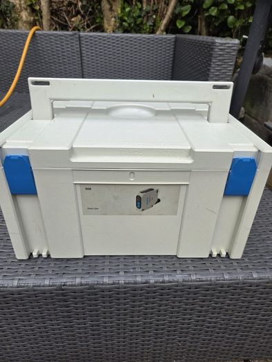 Variety of different size festo systainers