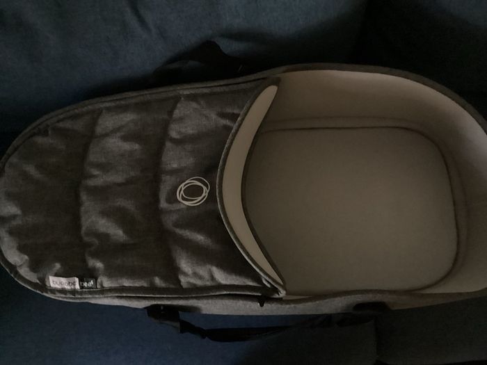 Bugaboo bee 6 bassinet with adapters