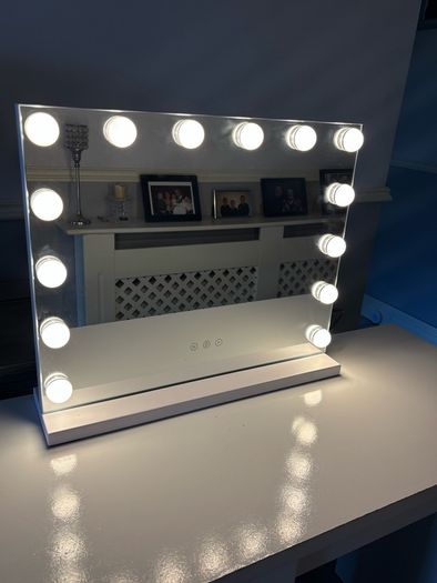 Hollywood mirror and table