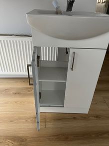 bathroom vanity unit, basin and mixer
