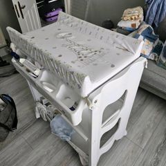 Baby changing table