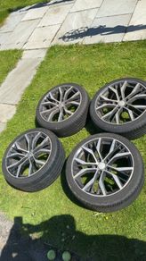 18" alloy wheels