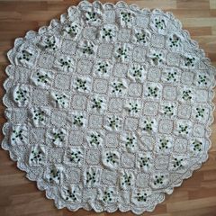 Vintage round table cover cloth Irish Linen with Shamrock stiches 1.4 m craft  hand made
