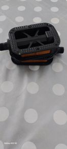 1 Pair Bicycle Pedals 9/16 inch 1/2 Bearings