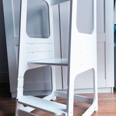 Kitchen helper. Kitchen stand for kids/toddlers.