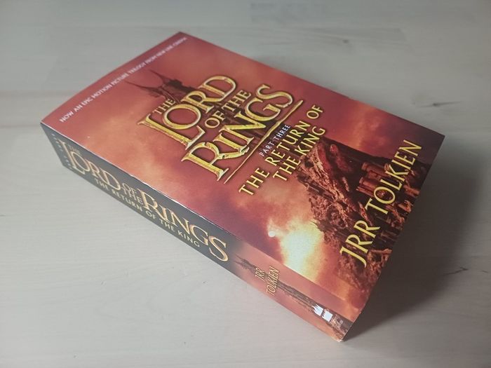 The Lord of the Rings 3 Volumes by J.R.R. Tolkien (Fantasy Paperbacks 2002)