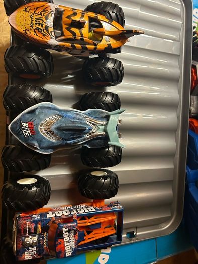 hot wheels monster trucks