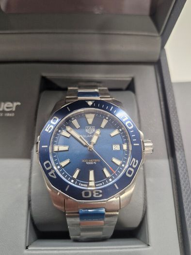 TAG Heuer Aquaracer 300m  Swiss Made Diver