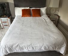 King size bed