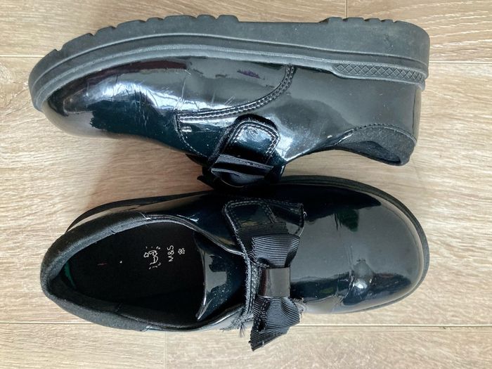 M&S school shoes uk2