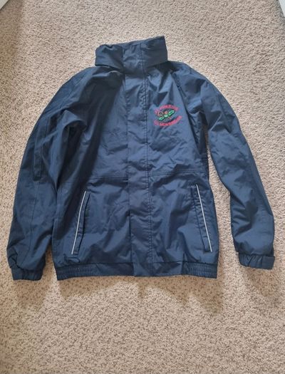 4-Piece girl school uniform