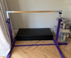 Gymnastics bar & Mat