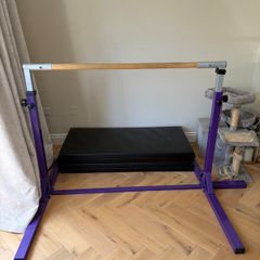 Gymnastics bar & Mat