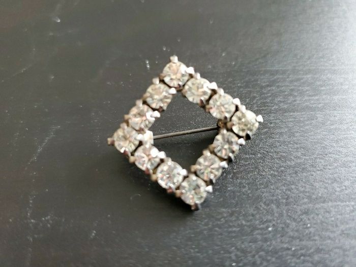 Brooche