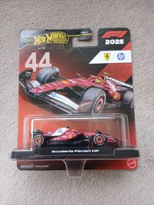 Hot Wheels Ferrari Scuderia HP #44 Lewis Hamilton F1 Formula One Premium