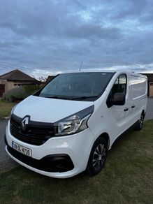 Selling a very clean and well-maintained 2018 Renault Trafic Business, 1.6 dCi. Standard factory van in excellent mechanical and visual condition. A reliable workhorse, ready to go straight to work.