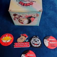 1988 vintage Dandy Beano collectable mug and badges