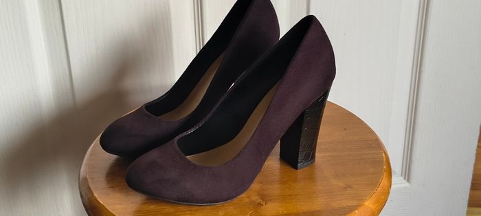 Suede black shoes