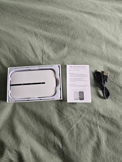 4G Mobile WiFi Pro Router / Unlocked Portable MiFi Hotspot (Boxed)