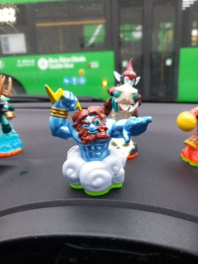 Skylanders Lightning Rod Spyro's Adventure Figure Toys To Life Activision Giants Choice Wii U 3DS PS3 PS4 Xbox 360 Xbox One Figures Postage Available kids play gift presents