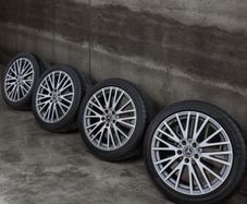 18" Mercedes Genuine Alloys