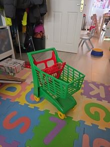 Toy shopping cart
