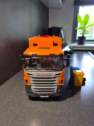 Garbage Truck