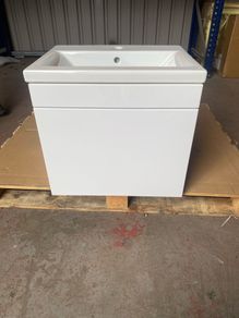 Bathroom vanity
