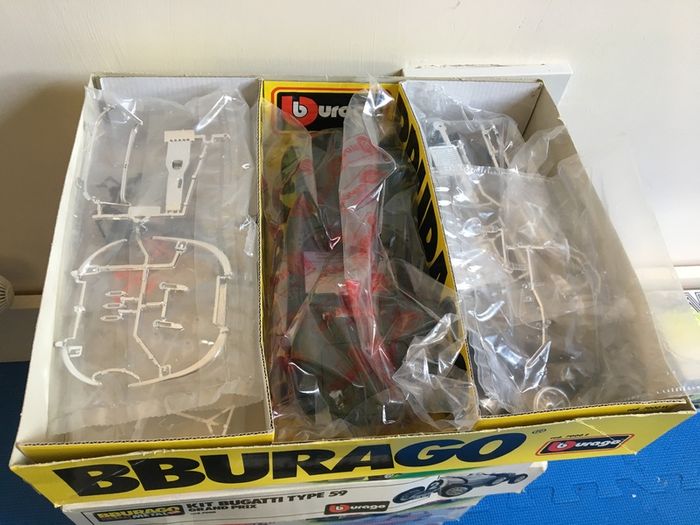 Model Car Jaguar Etype Metal  Kit Burago 1/18