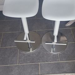 breakfast bar stool